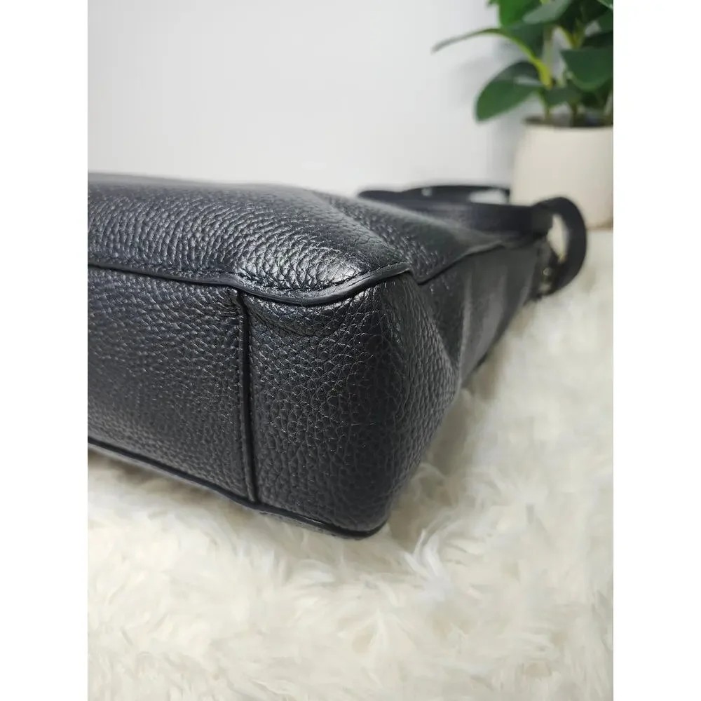 Michael Kors Crossbody Bag Black Leather Gold Minimalist Classic Pebbled